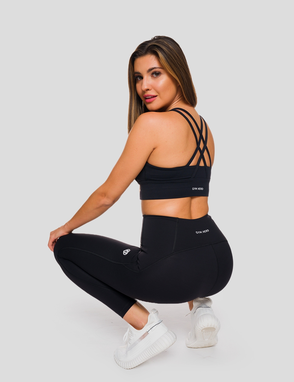 Stanik Sportowy ShapeIt Czarny - Gymhero